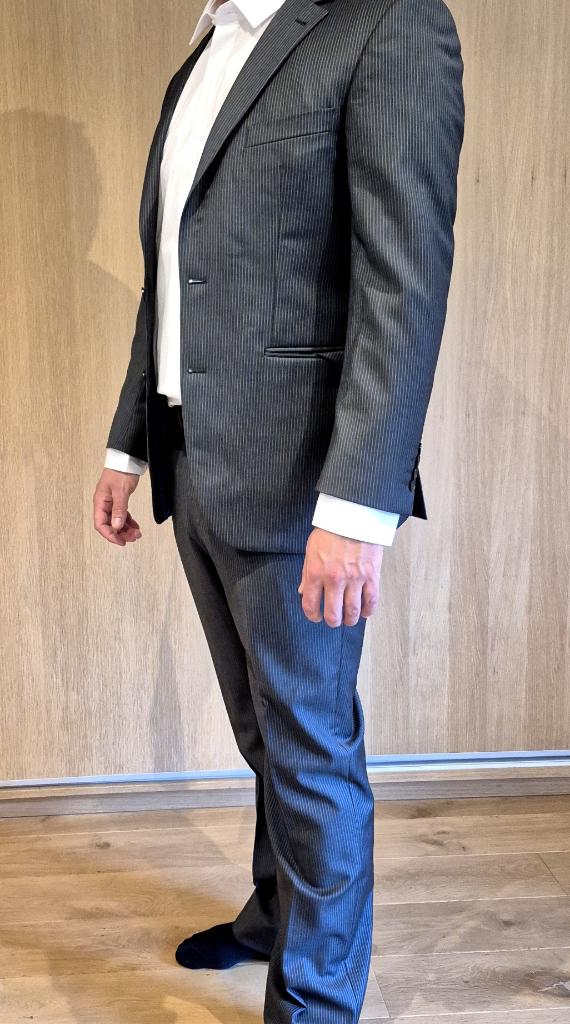 Costume Digel taille 48 – élégant / mariage / boulot, Kleding | Heren, Kostuums en vesten, Ophalen, Grijs