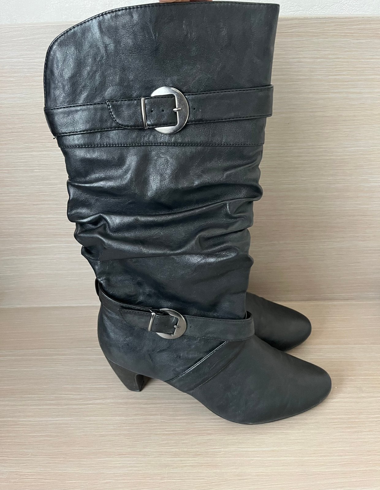 Zwarte botten met hak New Look - maat 40, Kleding | Dames, Schoenen, Ophalen of Verzenden, Gedragen, Zwart