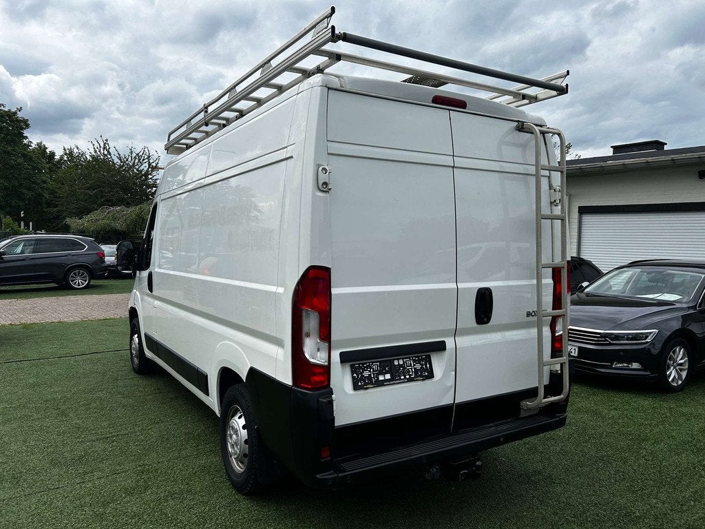 Peugeot Boxer Boxer 2.0 BlueHDi L3H2°GPS°A/C°BLEUTOOTH, Voorwielaandrijving, 3300 kg, Stof, Gebruikt