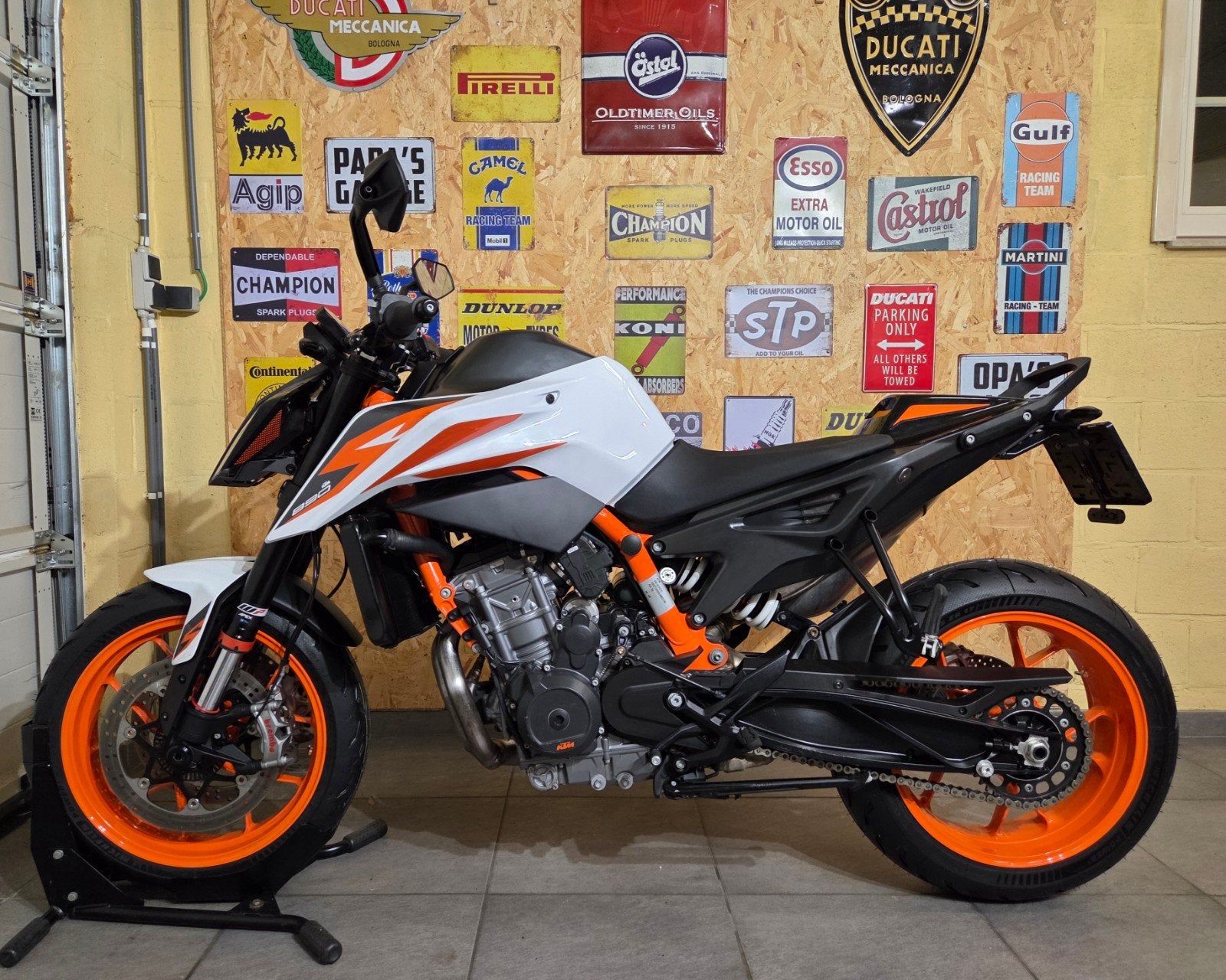 Prachtige KTM Duke 890R! *Keuring & Garantie*, Motoren, ABS, 2 cilinders, 890 cc, Motorrijbewijs A
