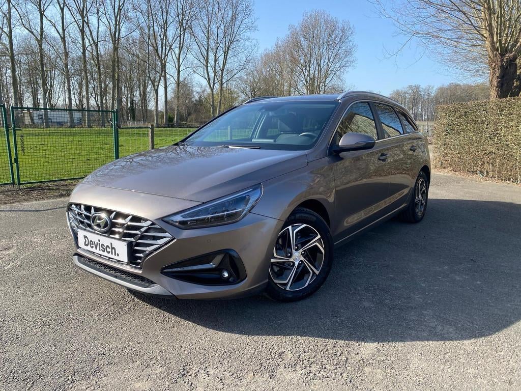 Hyundai I30 WGN Limited Edition Automaat 7 traps (bj 2023), Auto's, Stof, Gebruikt, Euro 6, https://public.car-pass.be/vhr/e352341b-f574-4e00-9a25-6c9efd573e48