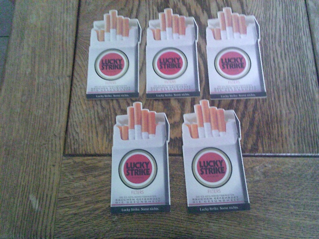 5 viltjes lucky strike, Collections, Articles de fumeurs, Briquets & Boîtes d'allumettes, Enlèvement ou Envoi, Neuf, Autres types