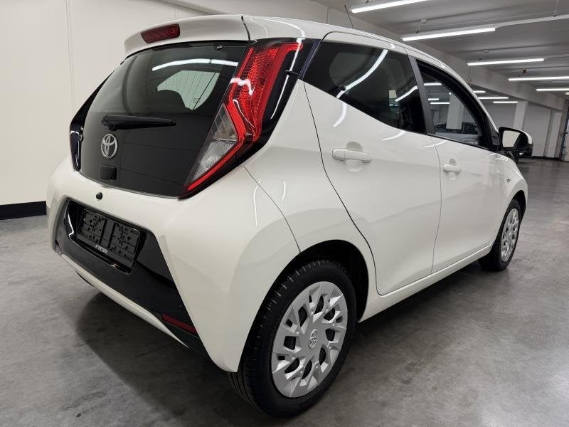 Toyota Aygo x-play + Airco, Auto's, 72 pk, Wit, 93 g/km, Handgeschakeld