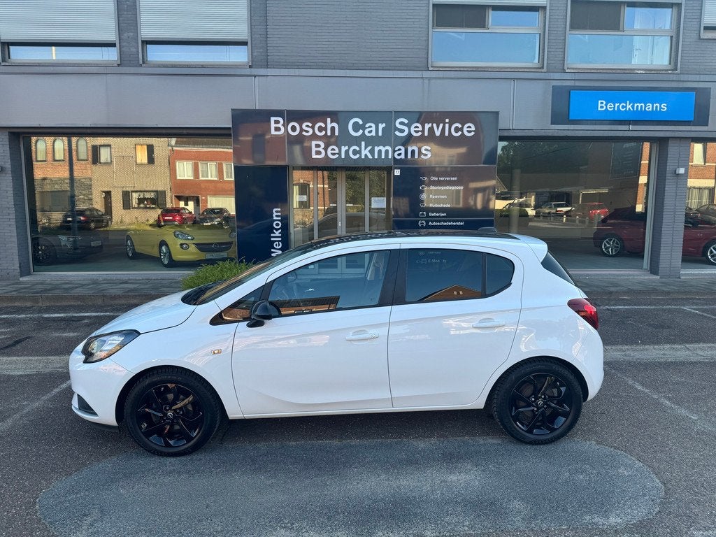 Opel Corsa Black Edition 5d 1.2 benzine, Auto's, Voorwielaandrijving, Stof, Gebruikt, 4 cilinders