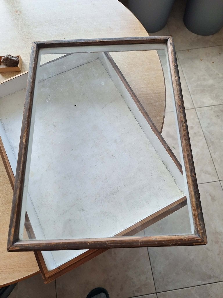 Vitrine ancienne de collection en bois et verre, Huis en Inrichting, Kasten | Vitrinekasten, Gebruikt, Minder dan 50 cm, Minder dan 25 cm