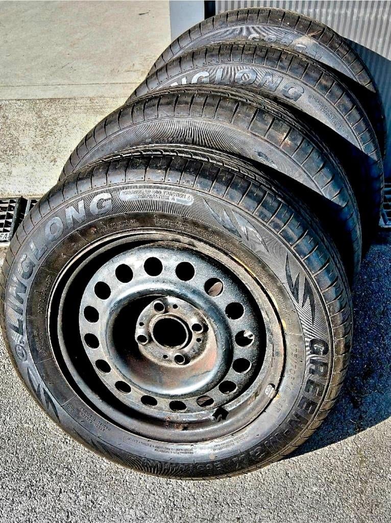 Pneus été 175/70-14 avec jantes originales BMW 14", Autos : Pièces & Accessoires, Pneus & Jantes, 14 pouces, Pneus et Jantes, 175 mm