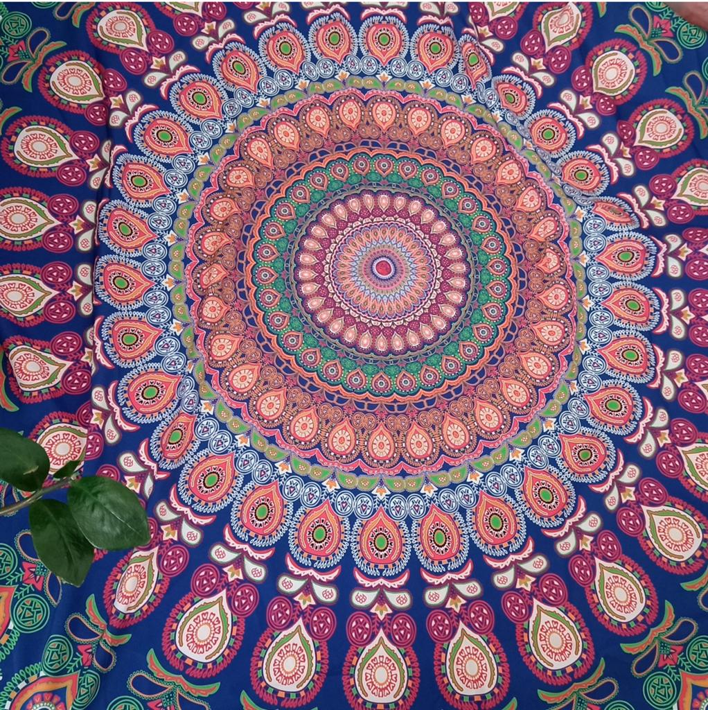 2x Tafel kleedjes, strandlaken .. mandala, Huis en Inrichting, Ophalen, Zo goed als nieuw