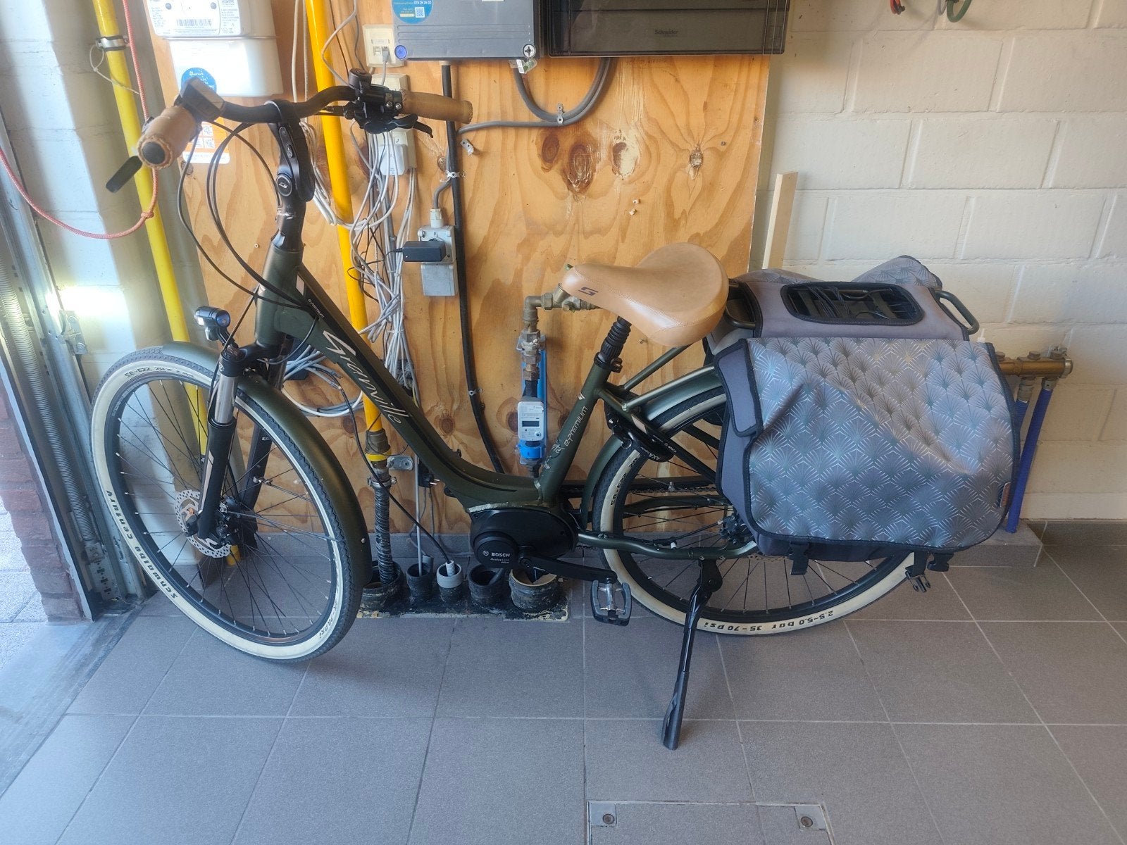 ik verkoop mijn e bike dames Granville Bosch Active Line plu, Ophalen