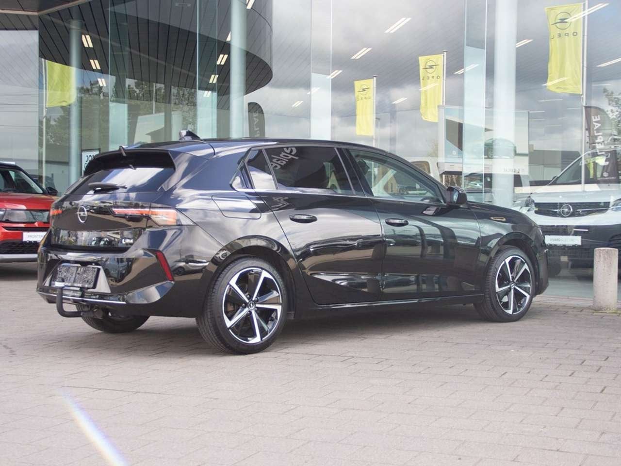 Opel Astra Elegance 1.2T 110PK CAMERA|NAVI|SENSOREN|TREKHAAK, Auto's, Opel, 0 kg, Bedrijf, 5 deurs, 3 cilinders