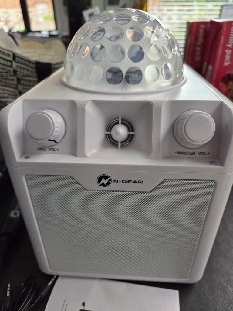N-gear disco block 410, Ophalen, Microfoon(s)