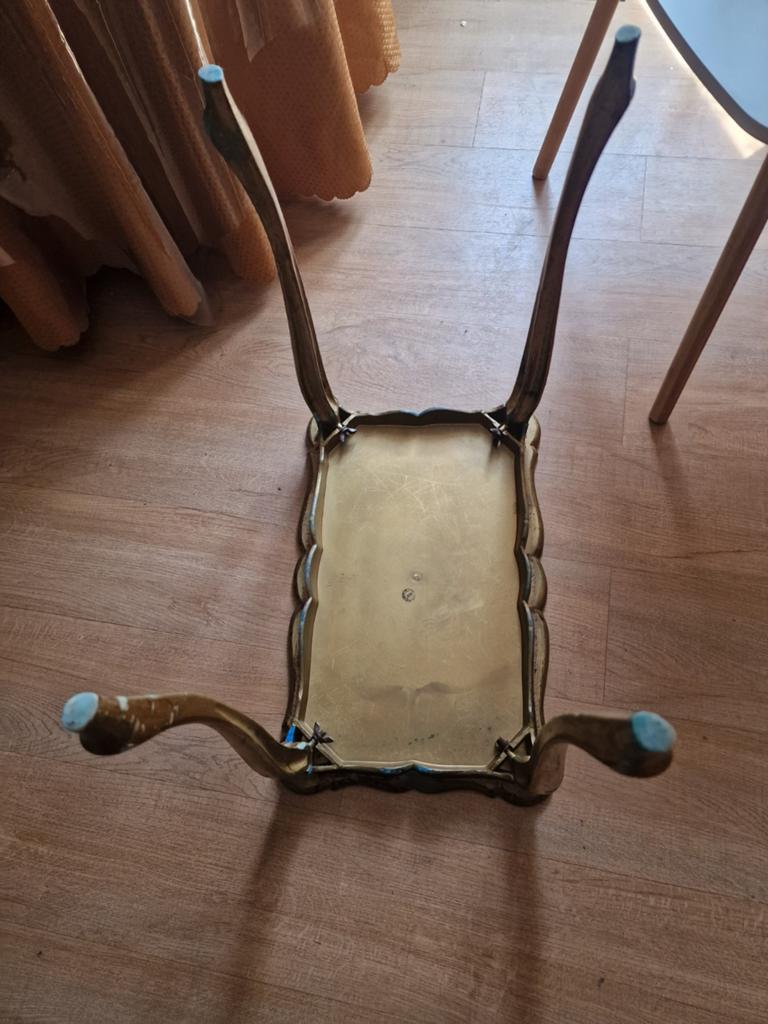 Table rectangulaire de style italienne., Enlèvement