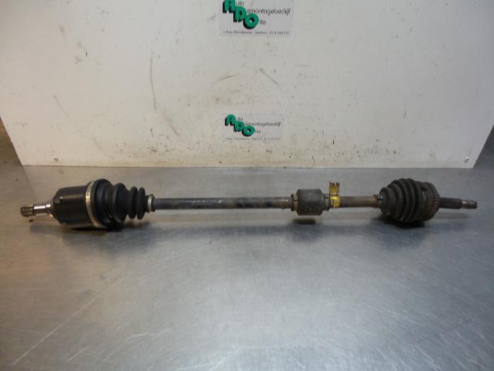 Aandrijfas rechts-voor van een Daewoo Kalos (Kalos 02-), Auto-onderdelen, Gebruikt, -, Daewoo, -