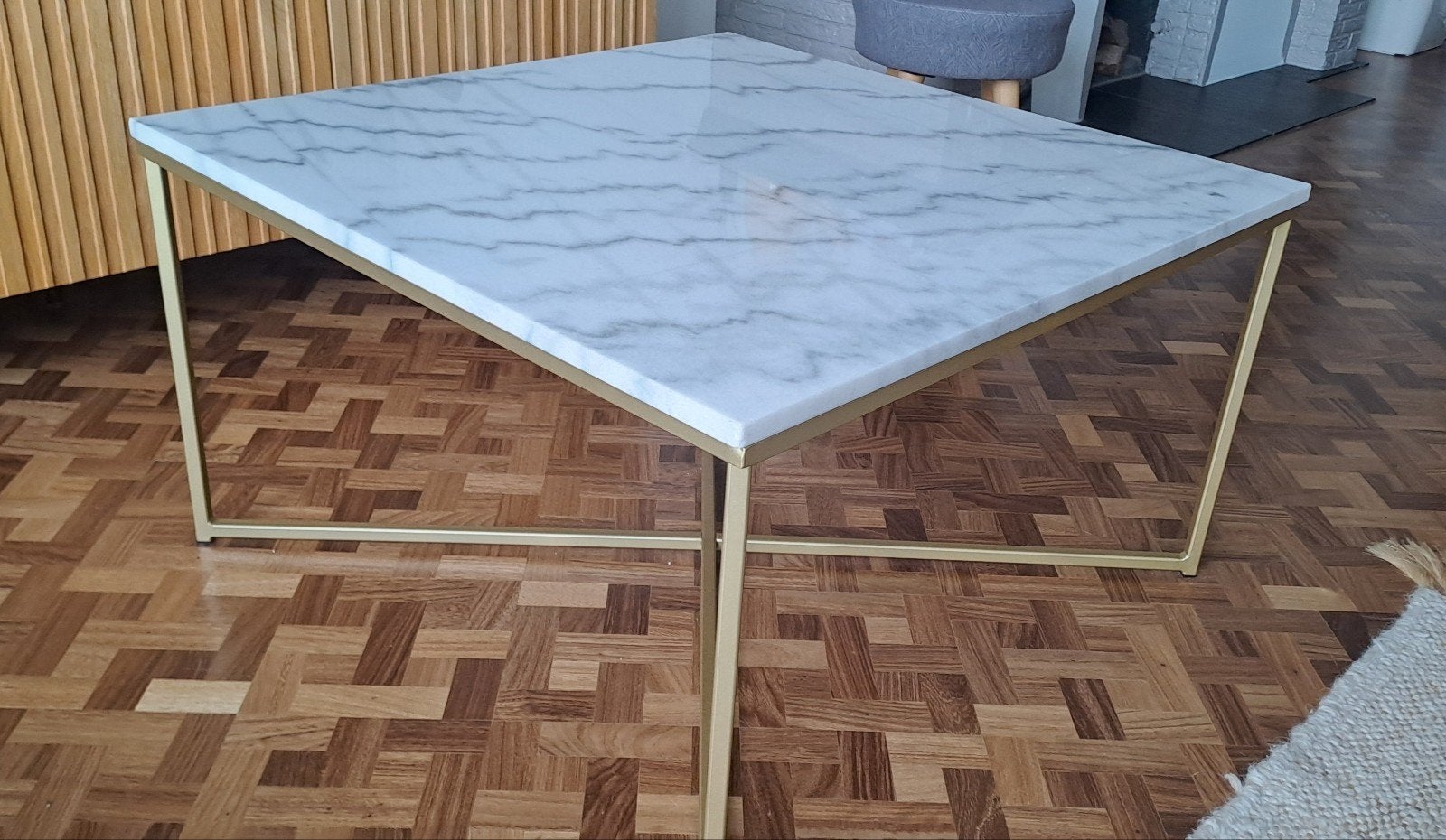salontafel met bovenblad marmer !, Ophalen