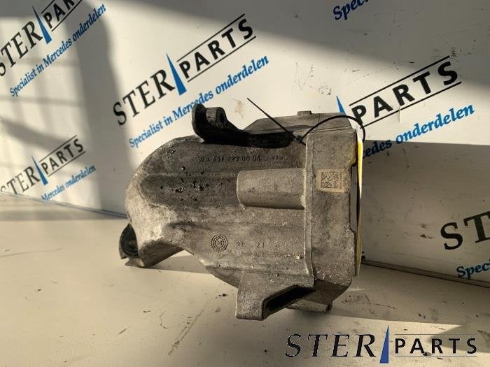 Support moteur d'un Mercedes E-Klasse, Autos : Pièces & Accessoires, Suspension & Châssis, Mercedes-Benz, Utilisé, 3 mois de garantie