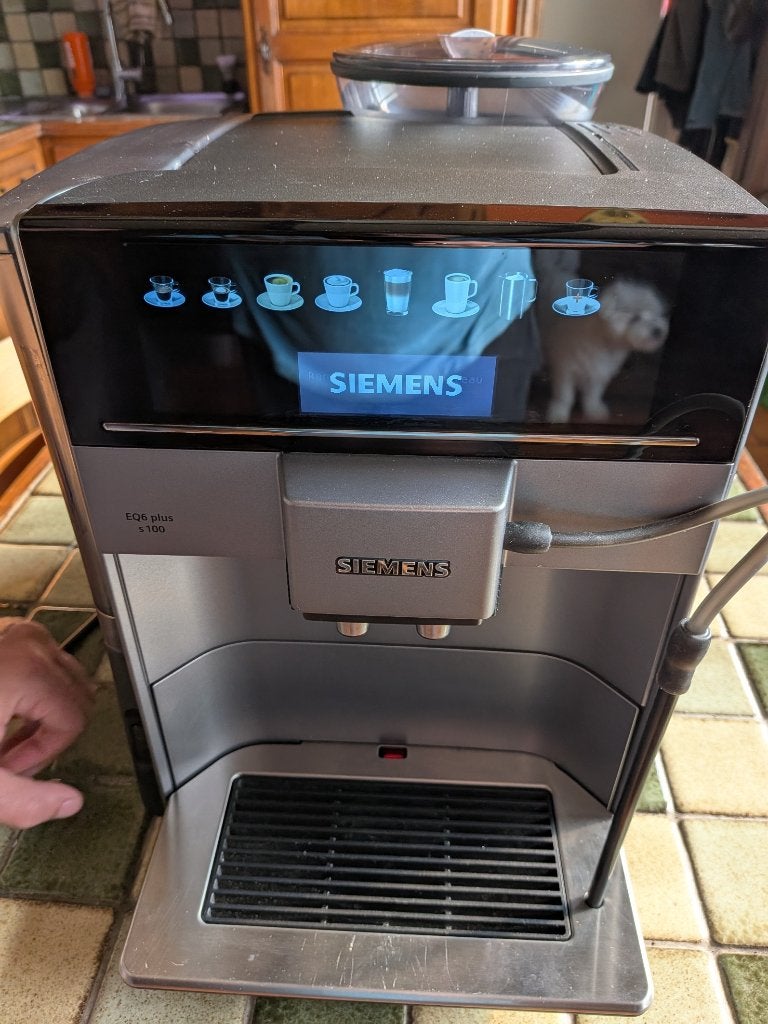 Siemens EQ 6 plus 100, Ophalen, Afneembaar waterreservoir, Gebruikt, Espresso apparaat