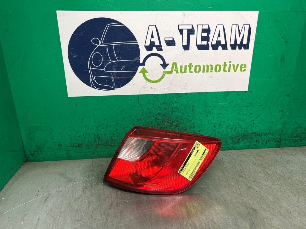 FEU ARRIÈRE DROIT Ibiza ST (6J8) (|6J8945096C|6J8945096|), Seat Deutschland GmbH, Service@seat.de, Utilisé, Seat