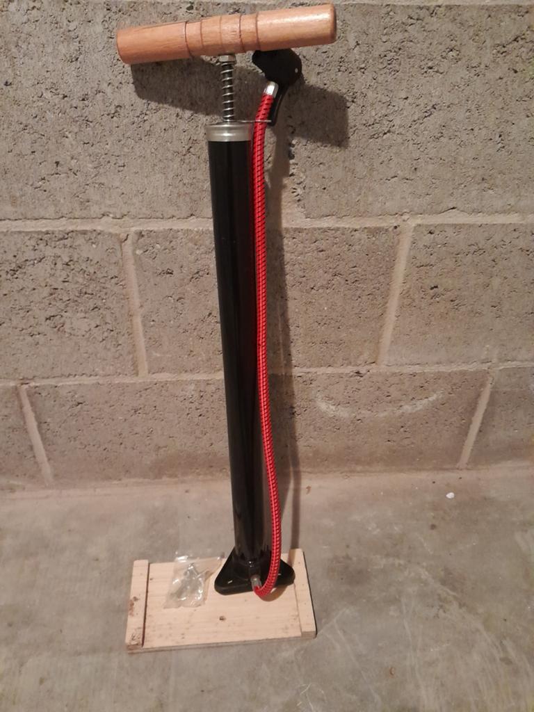 Fiets pompe nieuwe, Ophalen