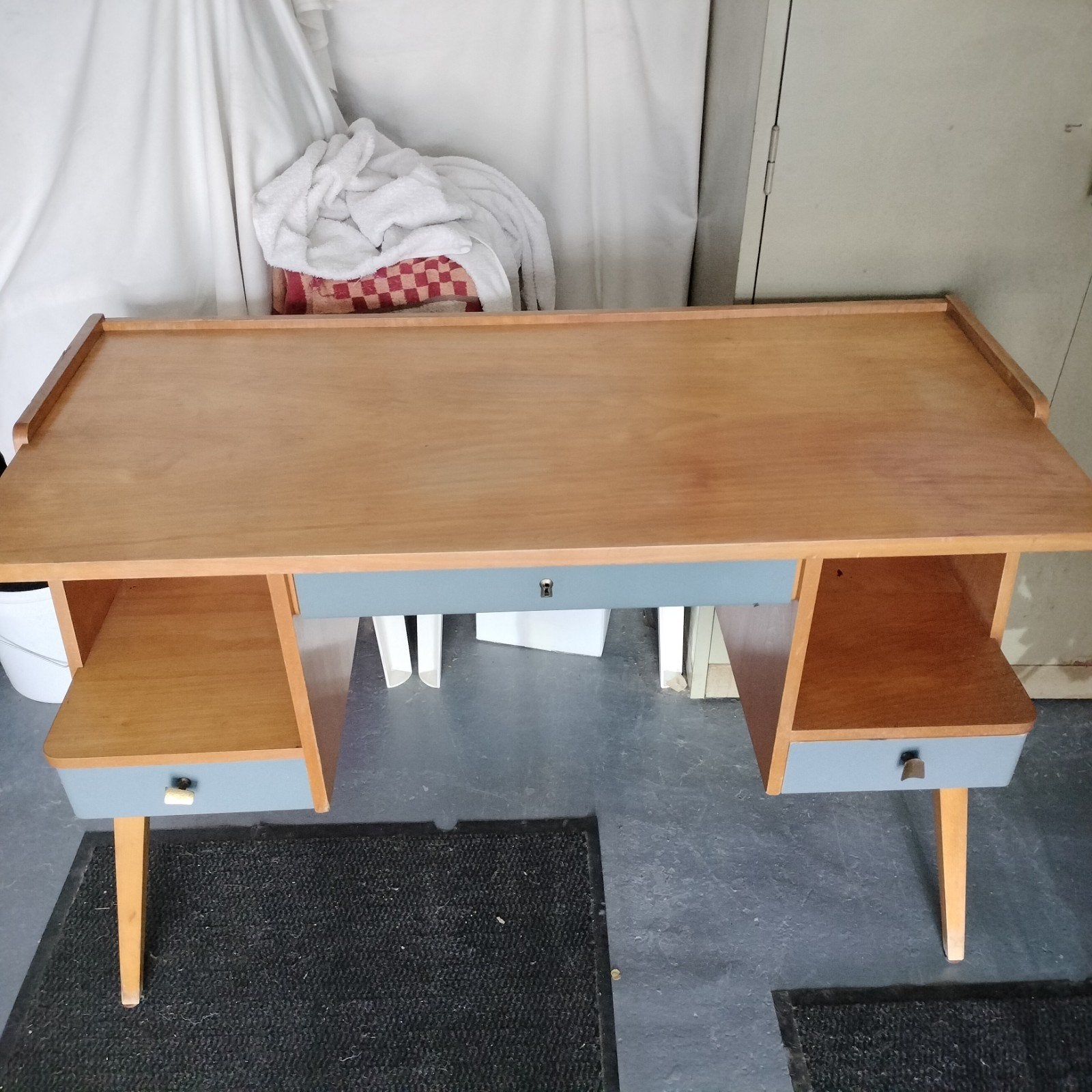 vintage bureau, Maison & Meubles, Vintage, Enlèvement, Utilisé, Avec tiroirs