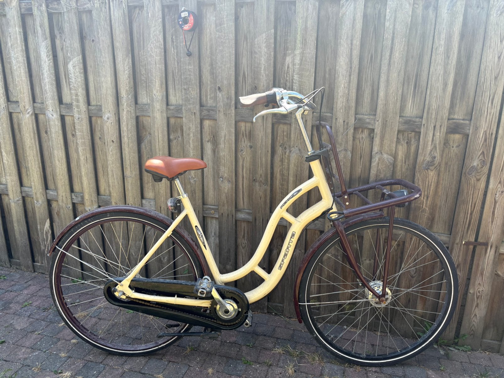 Vrouwen fiets, Fietsen en Brommers, Ophalen, Zo goed als nieuw