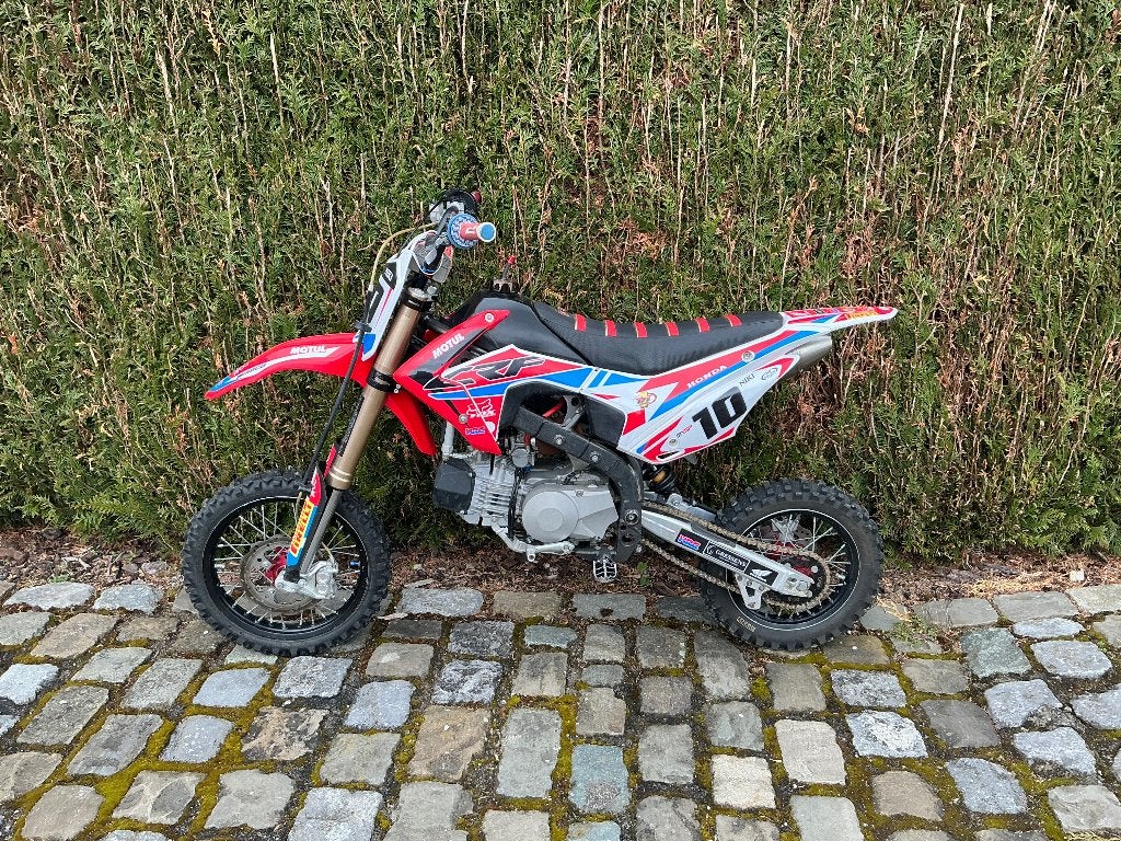 Bucci f15r, Fietsen en Brommers, Ophalen, Pitbike, Zo goed als nieuw, 190 cc