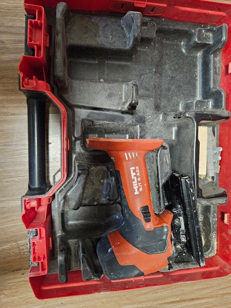 Hilti SJT 6-A22 Volt decoupeerzaag wipzaag Werkt perfect, Doe-het-zelf en Bouw, Ophalen of Verzenden, Zo goed als nieuw, Decoupeerzaag