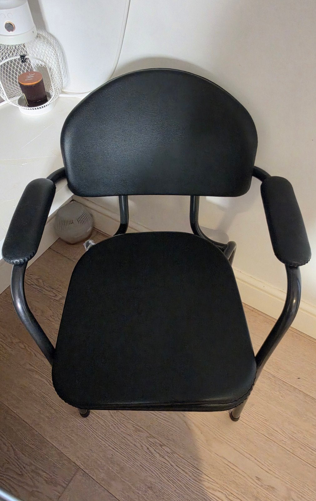 a donné chaisse percée, Maison & Meubles, Enlèvement