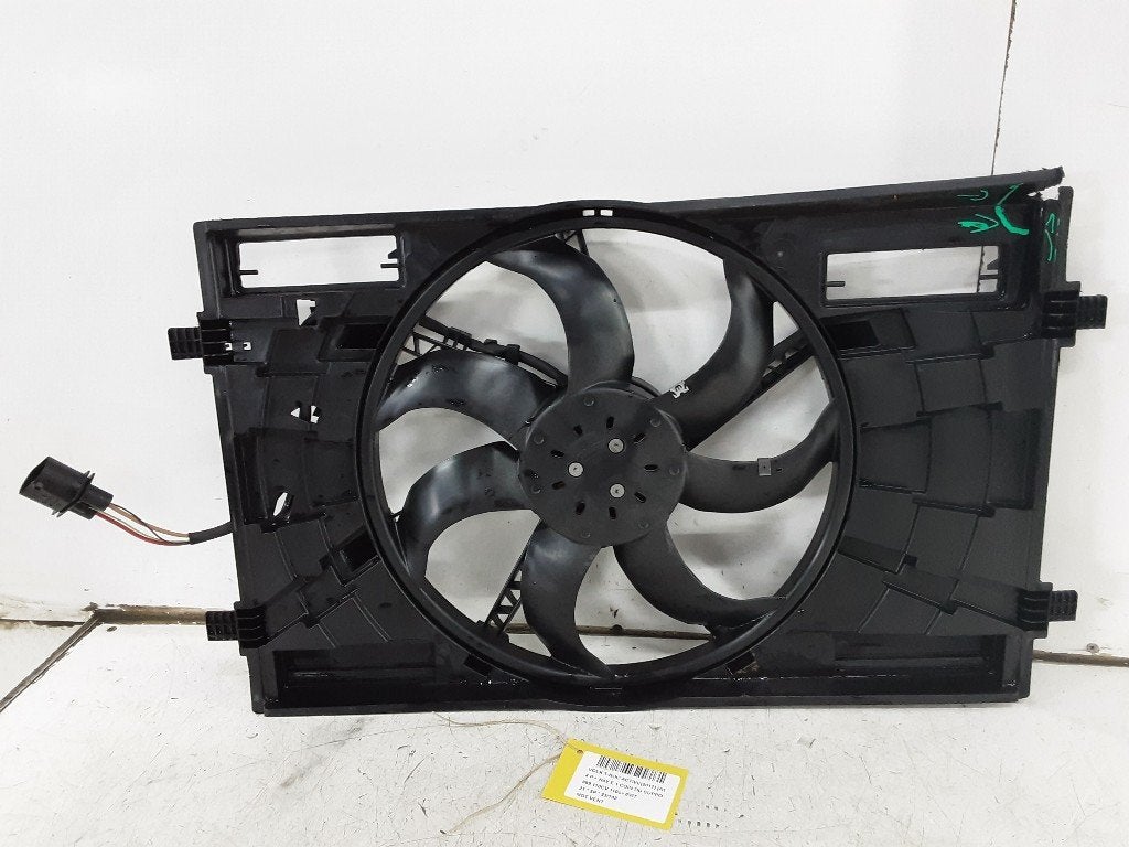 VENTILATEUR RADIATEUR MOTEUR T-Roc I (5Q0121205BB), Autos : Pièces & Accessoires, Volkswagen, Volkswagen AG, Utilisé, Kundenbetreuung@volkswagen.de