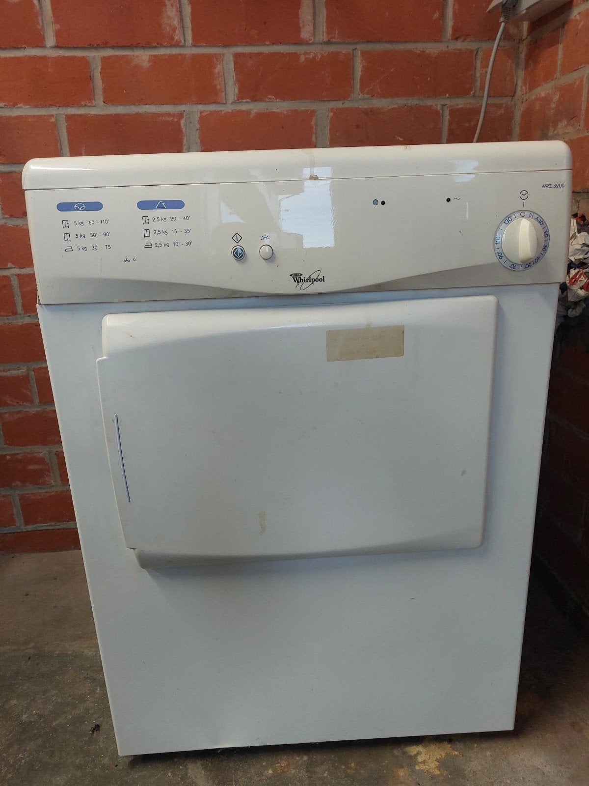 Whirlpool droogkast met luchtafvoer, Elektronische apparatuur, Droogkasten, Ophalen, Gebruikt, Luchtafvoer, 4 tot 6 kg