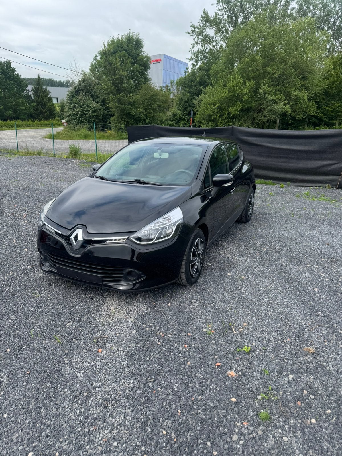 Renault clio 1.2 benzine bj 2013 km 130750 1jaar garantie, Auto's, Renault, Euro 5, Bedrijf, Handgeschakeld, 5 deurs