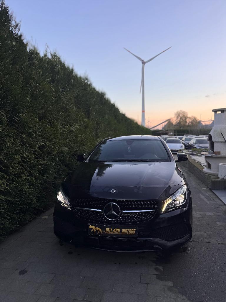 Mercedes-benz CLA180 AMG Opendak, Auto's, Mercedes-Benz, Voorwielaandrijving, CLA, 4 cilinders, Zwart