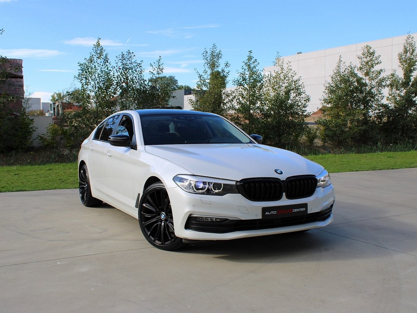 BMW 520i G30 * Sport-line * Parelmoer kleur * 21"inch velgen, Autos, Cuir, Ordinateur de bord, Euro 6, Entreprise
