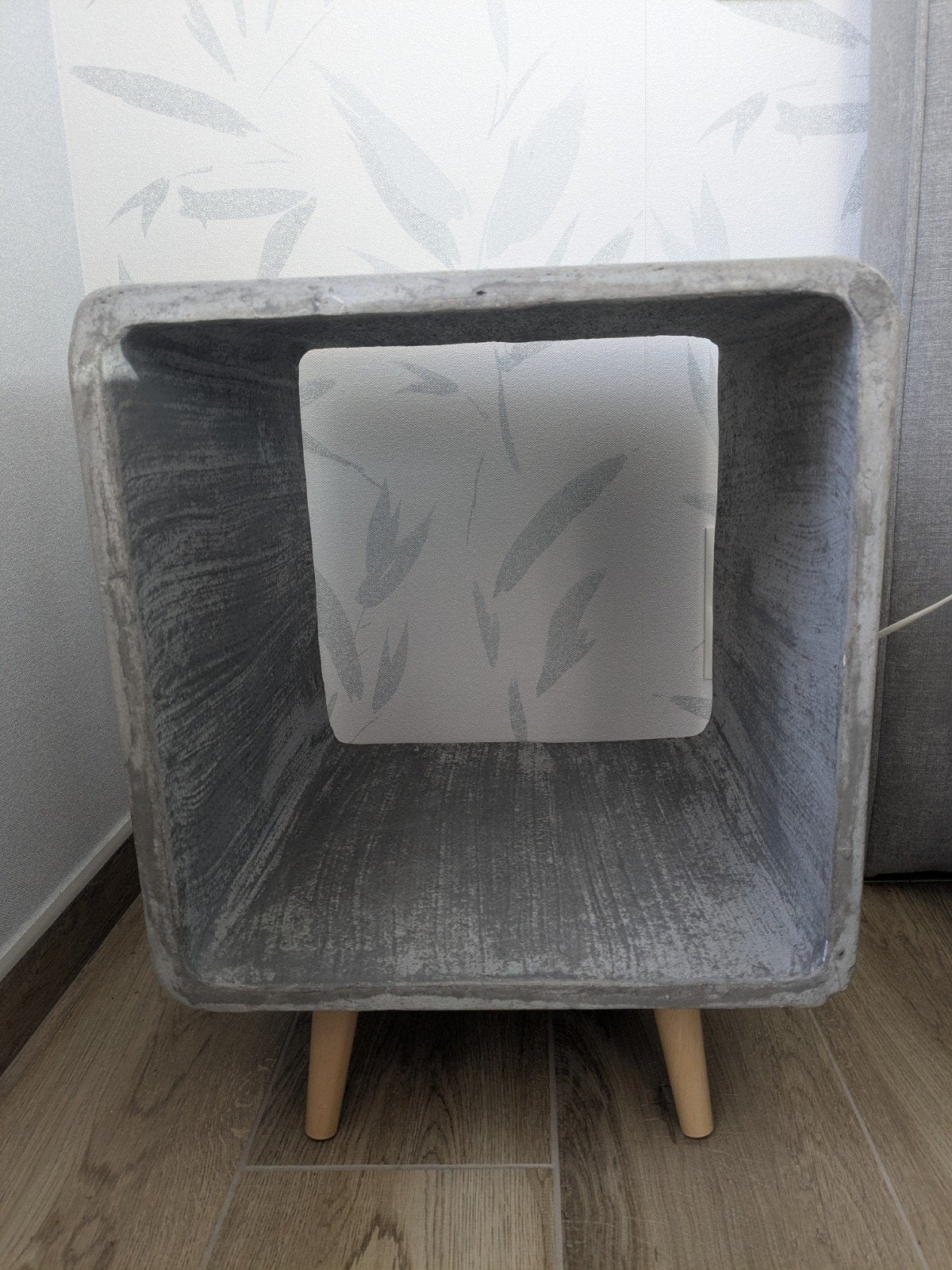 bijzettafel - nachttafel, Overige materialen, Minder dan 55 cm, Vierkant, Zo goed als nieuw
