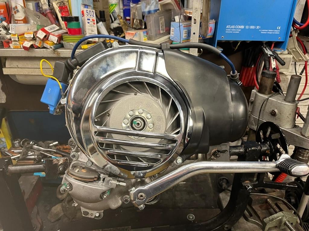 Vespa motor 150CC VLX, Fietsen en Brommers, Ophalen