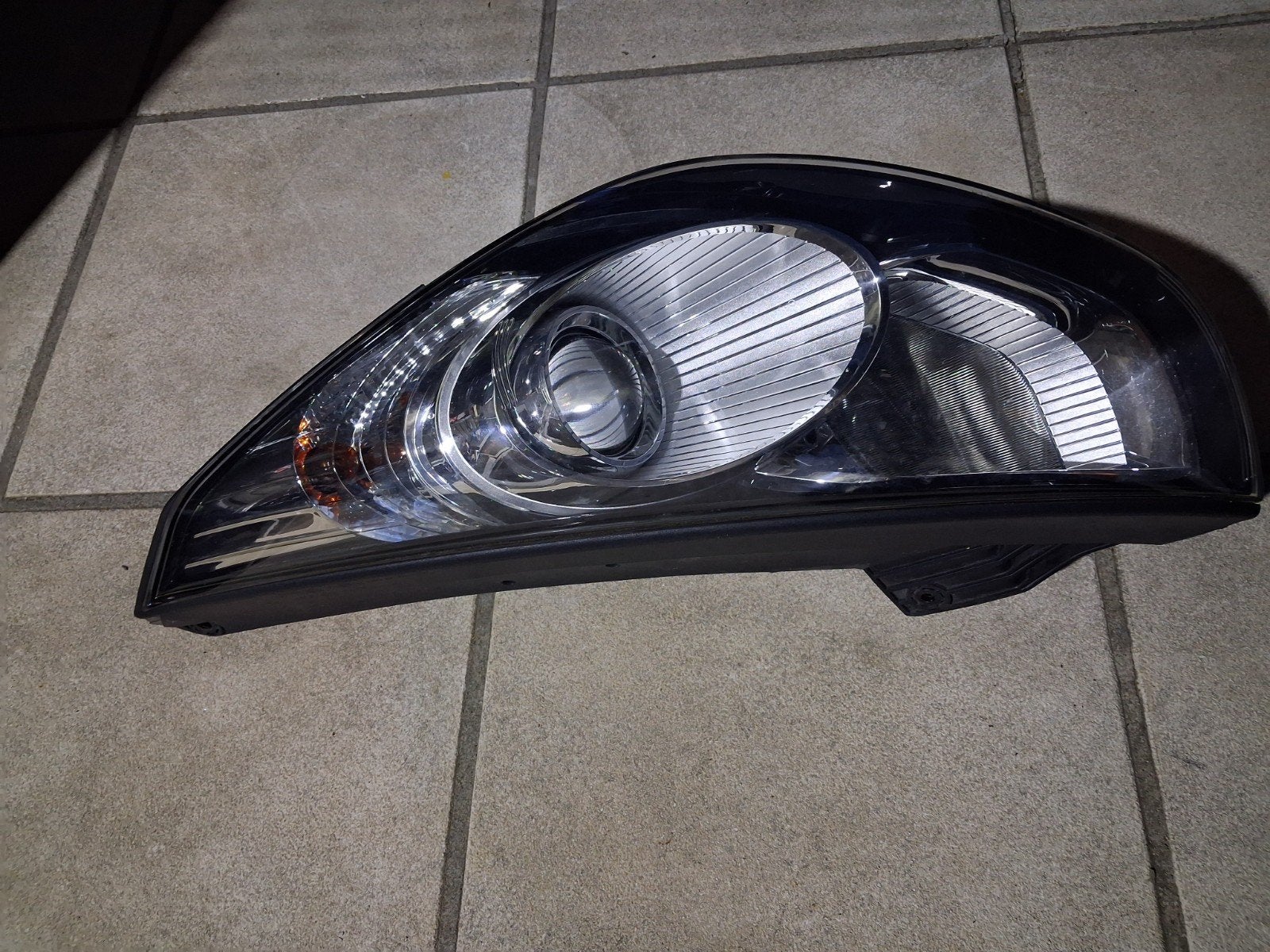 Phare gauche HYUNDAI ix35 (LM, EL, ELH) 1.7, Enlèvement, Hyundai