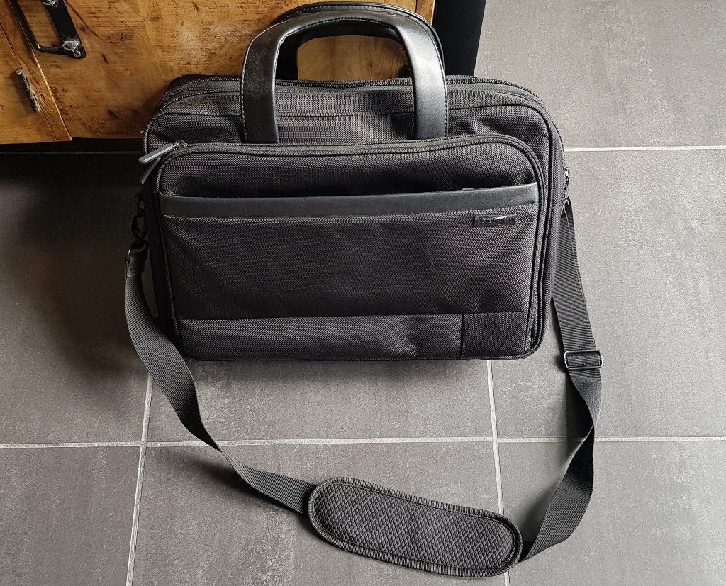 Kensington laptoptas, Informatique & Logiciels, Comme neuf, Enlèvement, Porte-document, Plusieurs compartiments