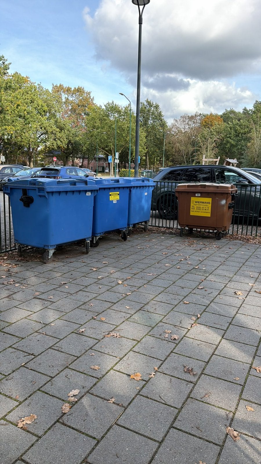 2 grands récipients en plastique soignés de 1100 litres, Enlèvement