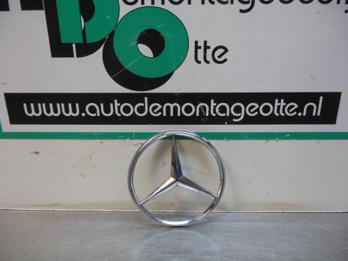 Emblème d'un Mercedes 260SE-600SEL, 3 mois de garantie, Utilisé, -, -