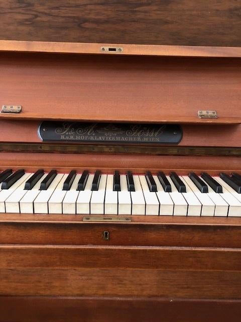 PIANO : F.&A. Gössl / K.u.K.Hof - KLAVIERMACHER, WIEN, Muziek en Instrumenten, Ophalen, Gebruikt, Bruin, Piano