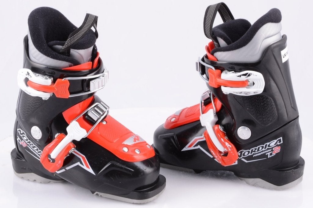 26; 26,5 EU kinderskischoenen NORDICA FIREARROW Team 2,BLACk, Gebruikt, Verzenden, Schoenen, Carve