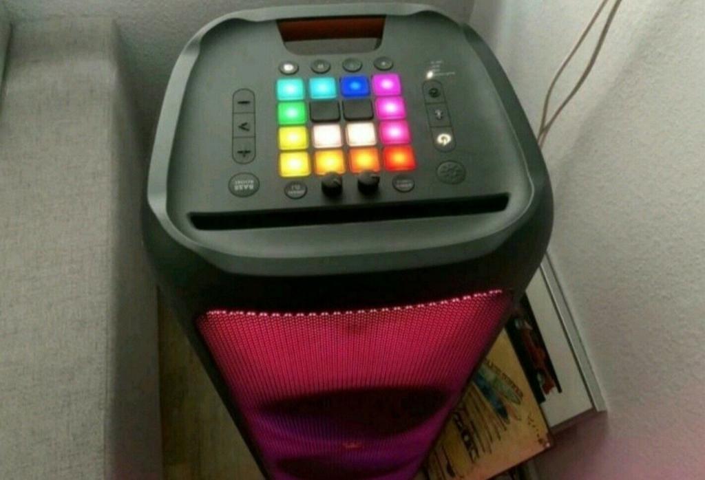 Enceinte Jbl Partybox 1000 encore sous garantie, Enlèvement ou Envoi, JBL