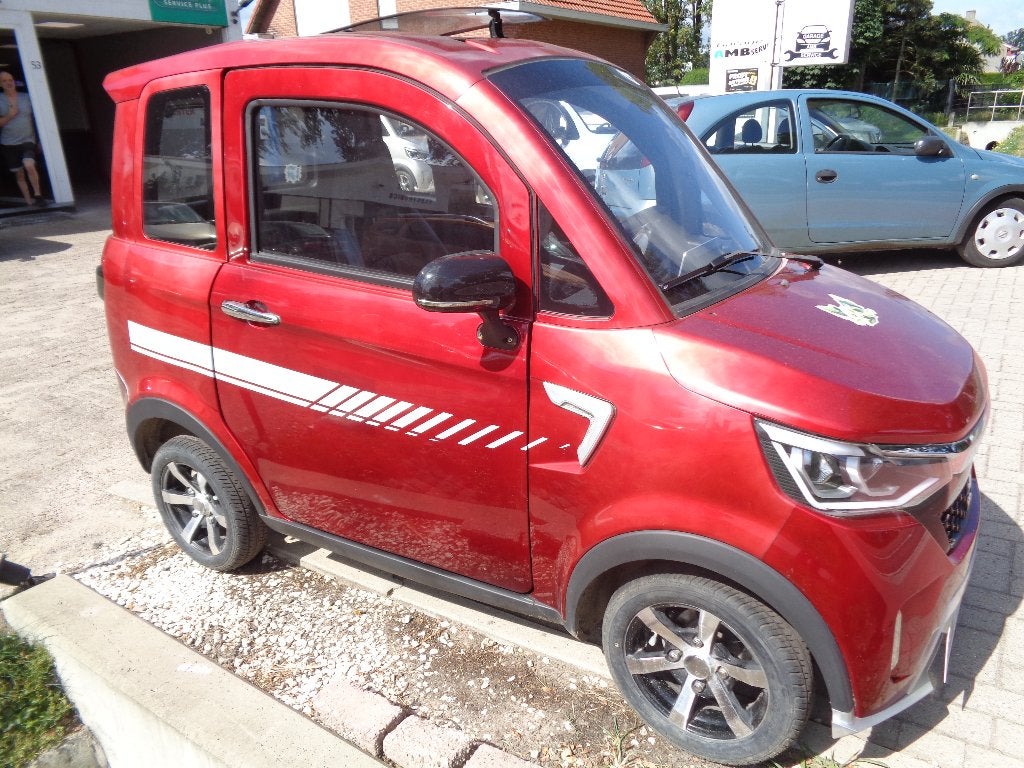 electrische  brommobiel AMB   Q2   rijden vanaf 16 jaar, Auto's, USB, 2 deurs, Te koop, Stadsauto