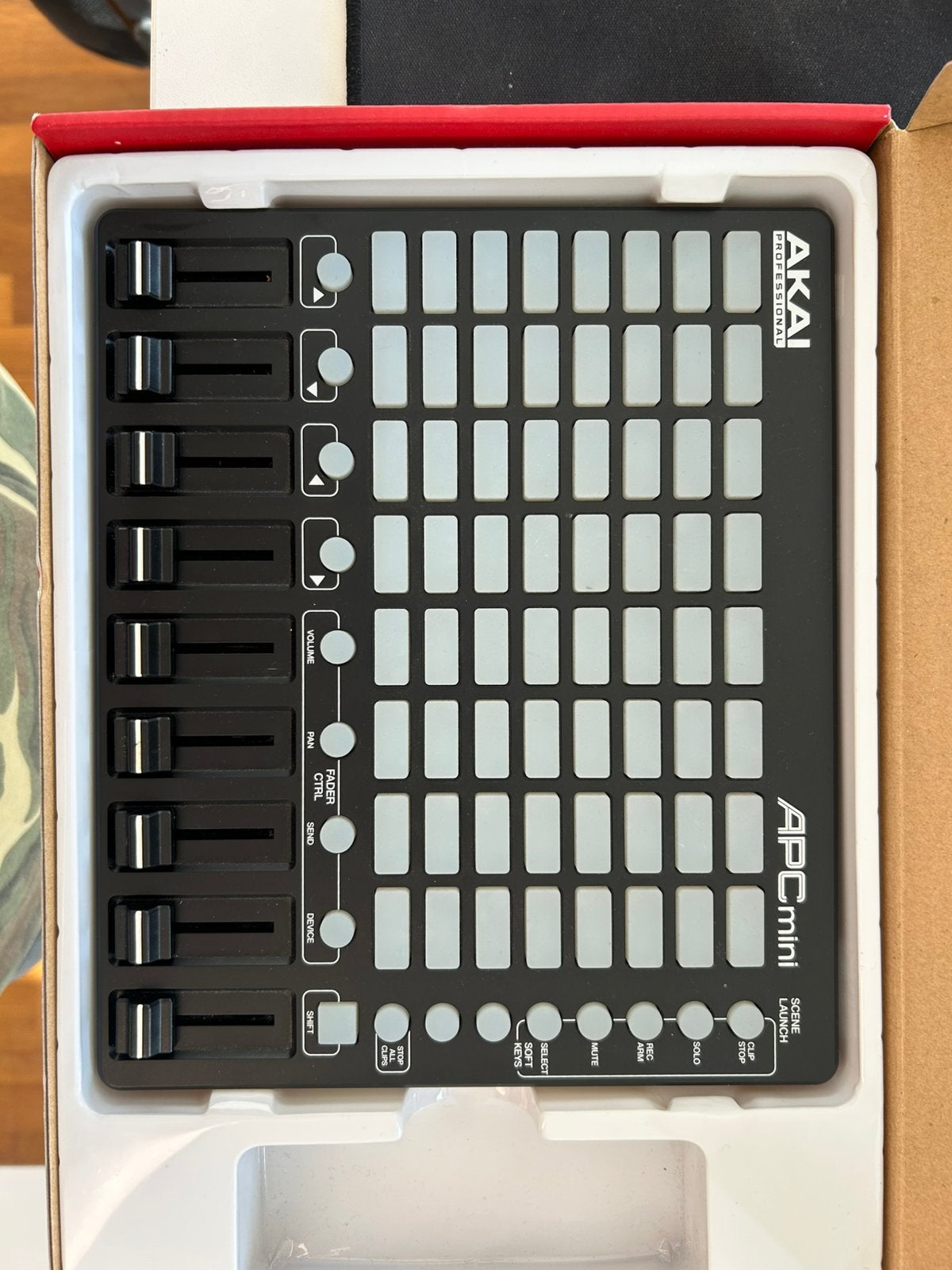 Akai apc mini, Musique & Instruments, Enlèvement, Comme neuf