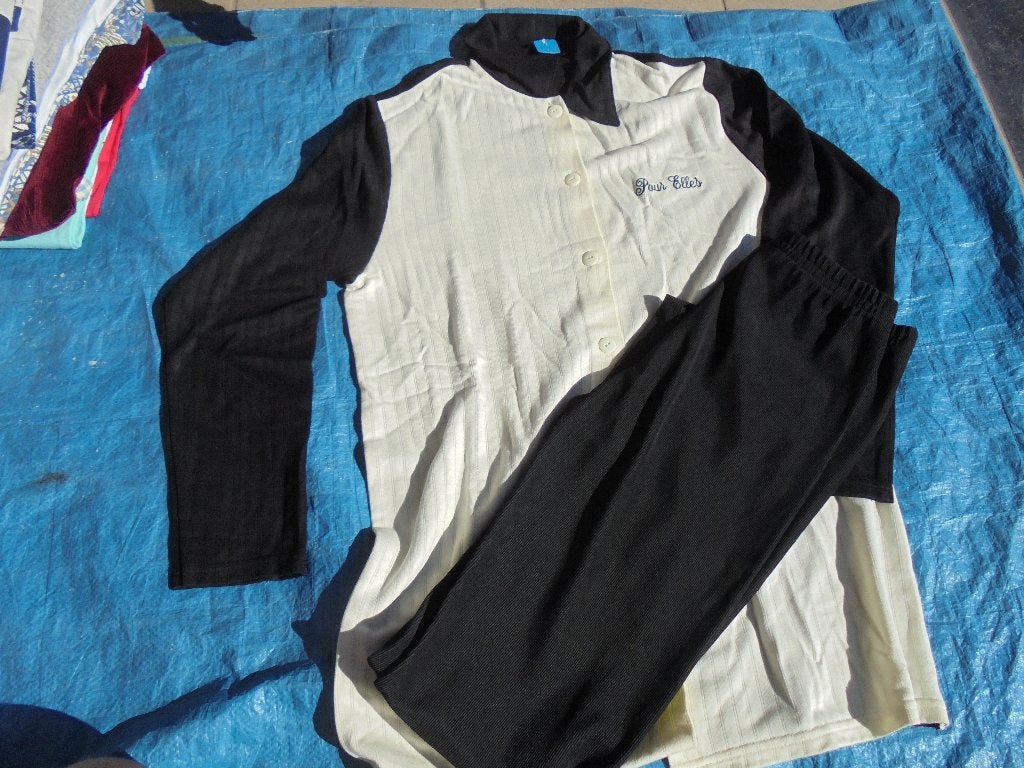 pakje meisjes pul en broek assortie 12-14jaar nieuw, Ophalen of Verzenden, Broek