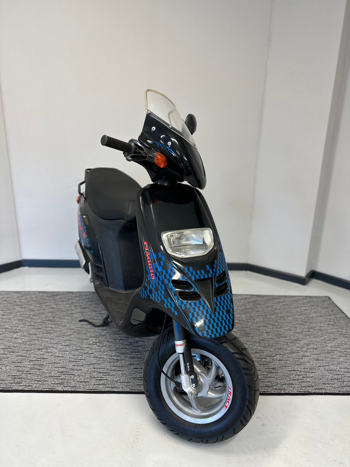 Piaggio typhoon X-race, Vélos & Vélomoteurs, Scooters | Piaggio, Comme neuf, Autres modèles, Classe B (45 km/h), Deux-temps, Enlèvement