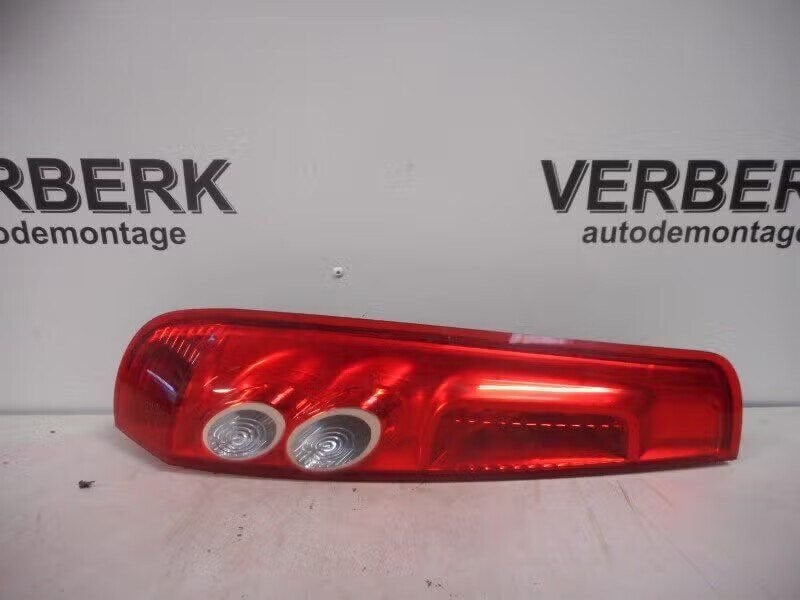 ACHTERLICHT LINKS Ford Fiesta 5 (JD / JH) (6s6113a603be), Enlèvement ou Envoi, Henry-Ford-Straße 1 50735 Köln, DE, Ford-Werke GmbH