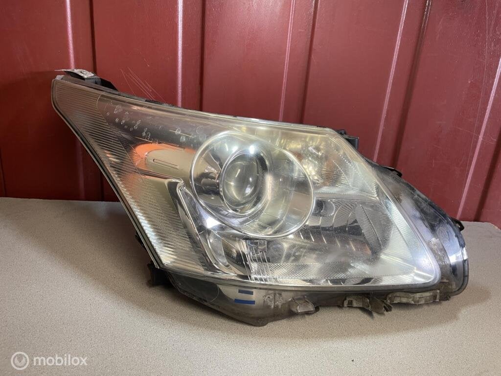 Koplamp rechts Toyota Avensis Wagon III ('06-'15), Enlèvement ou Envoi, Toyota, Toyota, Utilisé