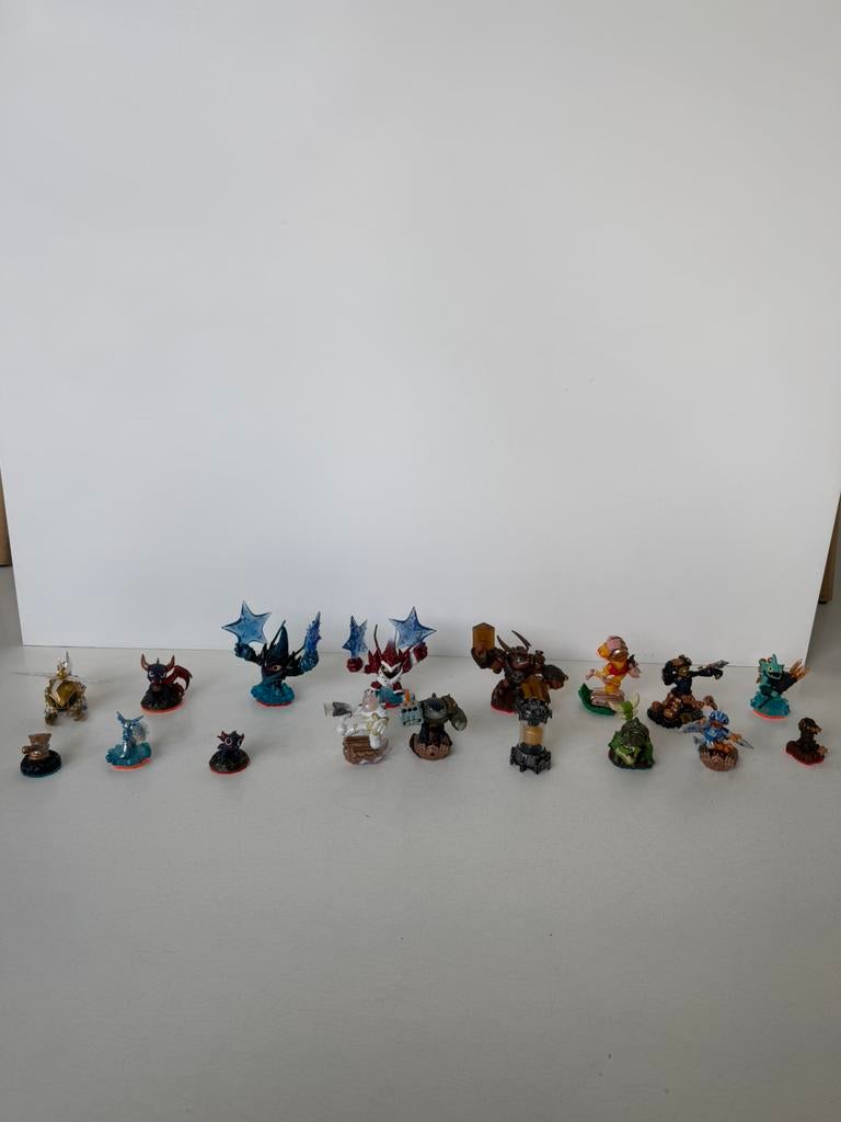 20 skylanders - Game, Games en Spelcomputers, Games | Nintendo Wii, Avontuur en Actie, Gebruikt, 2 spelers, Eén computer