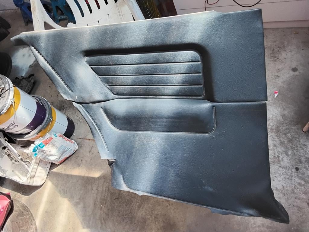 2 panneaux arrières bleus BMW E30 coupé, Autos : Pièces & Accessoires, Enlèvement ou Envoi, BMW