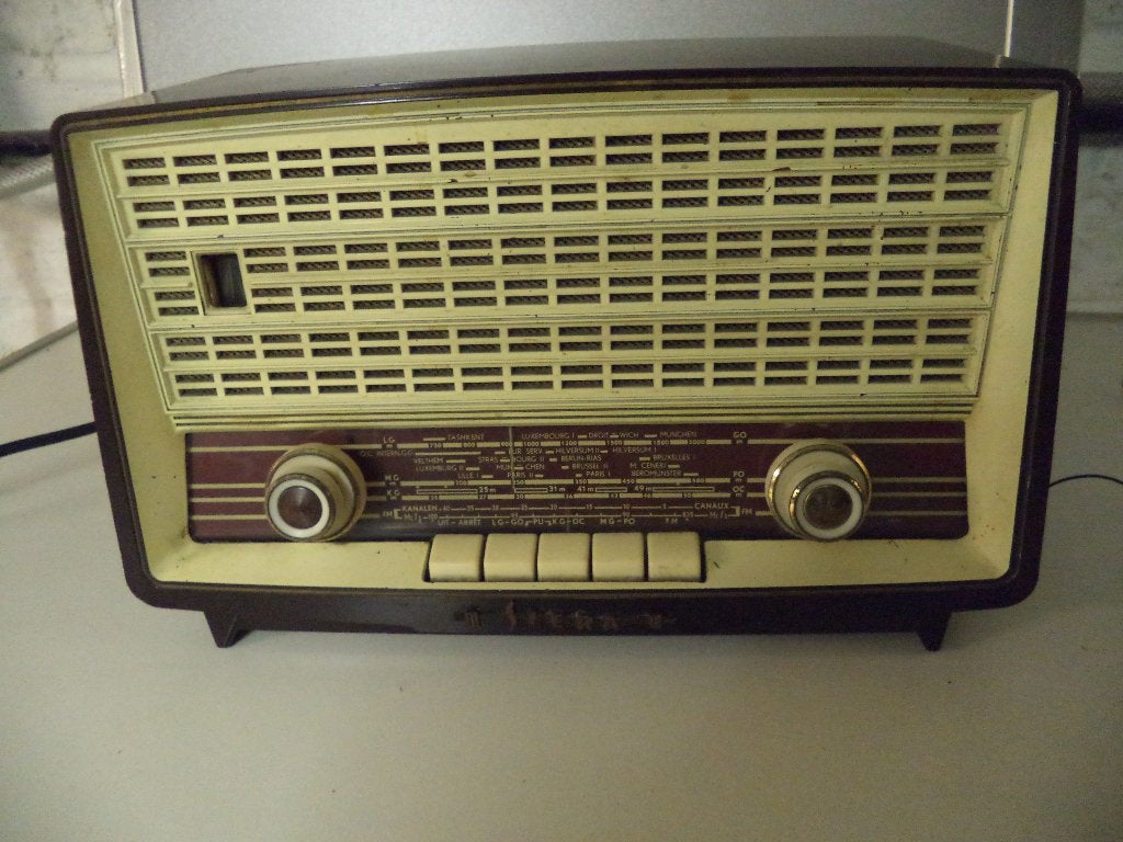 radio, Hobby & Loisirs créatifs, Bricolage, Plastique, Beige, Enlèvement, Utilisé