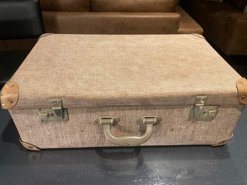 Vintage koffers voor op oldtimers/decoratie, Ophalen